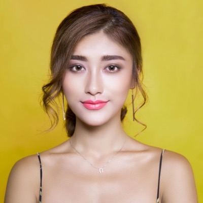 Portrait of a woman with brown eyes